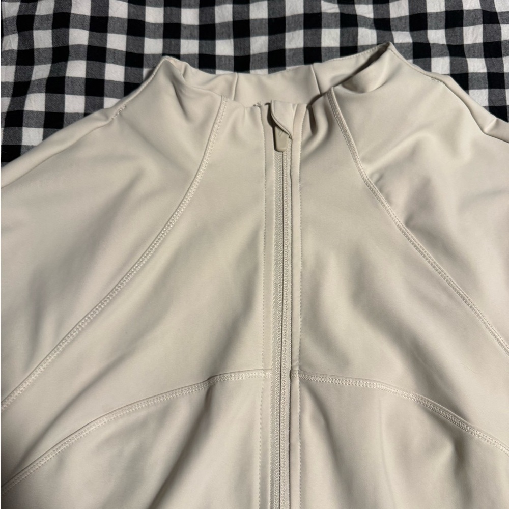 Old Navy Cream Active Jacket - Picture 3 of 5